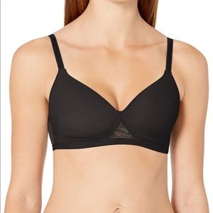 NWT Hanes Wire Free Bra